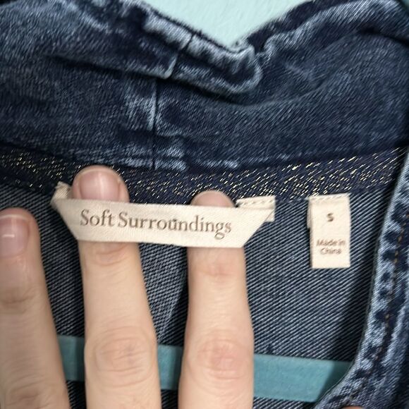 Soft Surroundings Chambray Top - Picture 5 of 8